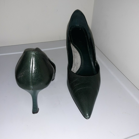 Shoes - Picture 2 of 3
